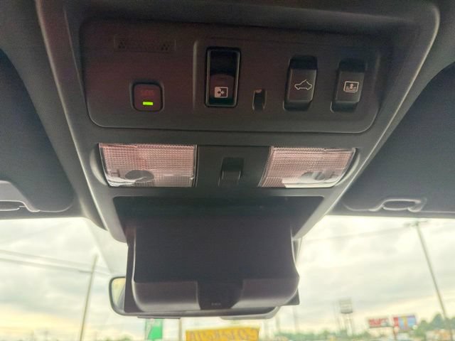 Used 2023 Nissan Titan PRO-4X w/ Pro-4x Convenience Package AWD/4WD image 29