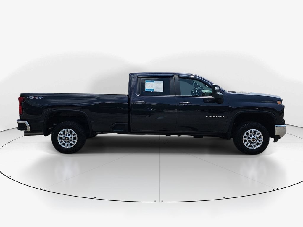 Used 2024 Chevrolet Silverado 2500 LT AWD/4WD image 5