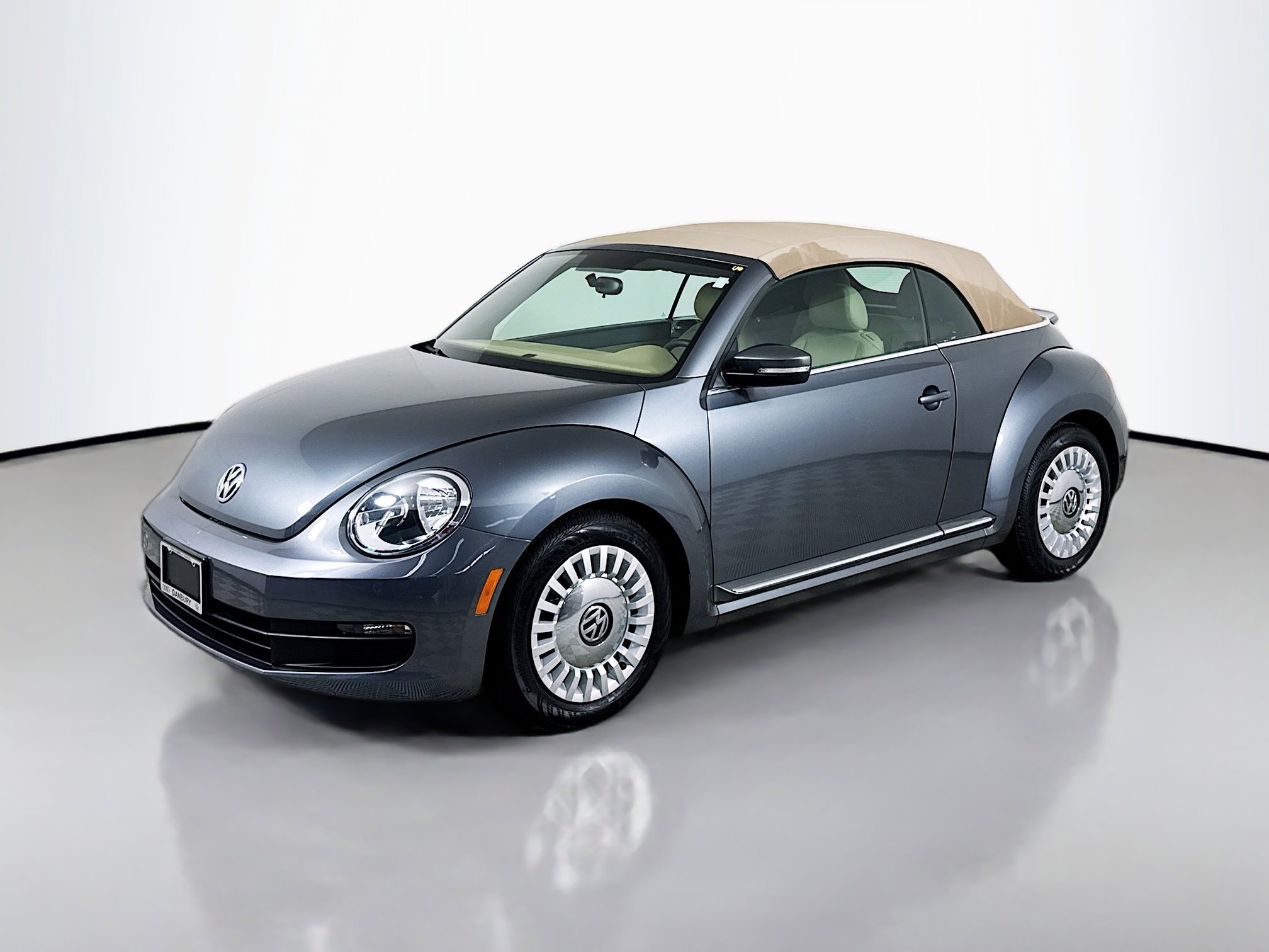 Used 2013 Volkswagen Beetle 2.5