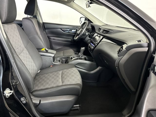 Used 2019 Nissan Rogue Sport SV w/ All-Weather Package FWD image 28