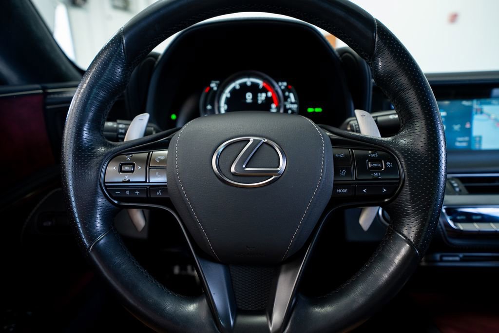 Used 2018 Lexus LC 500 Coupe w/ Touring Package RWD image 29