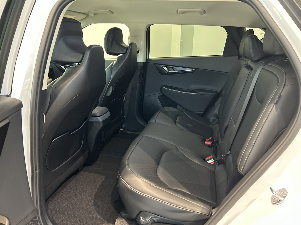 New 2025 Kia EV6 Wind image 18