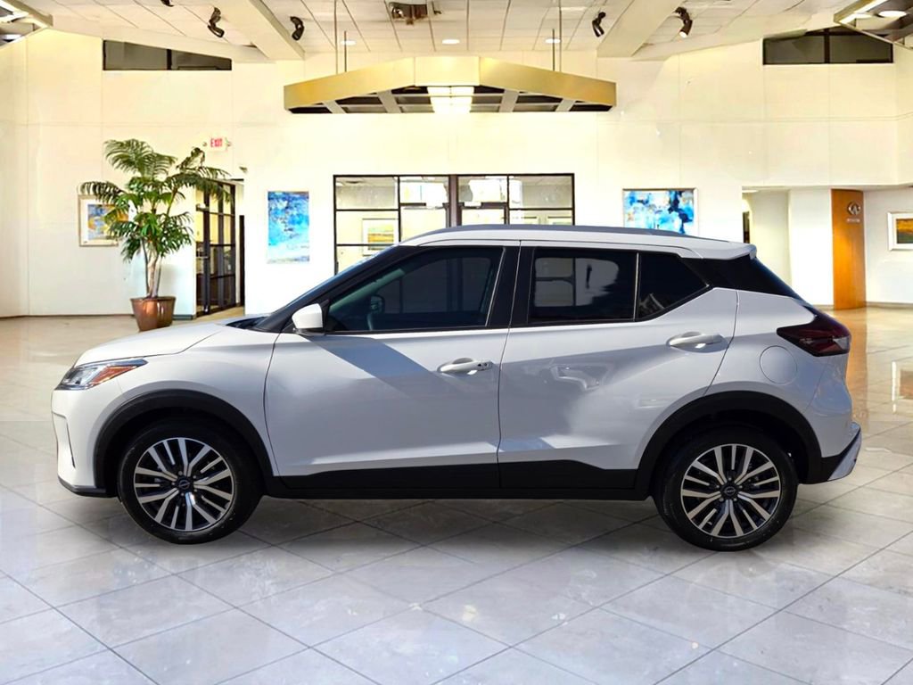 Certified 2023 Nissan Kicks SV FWD image 8