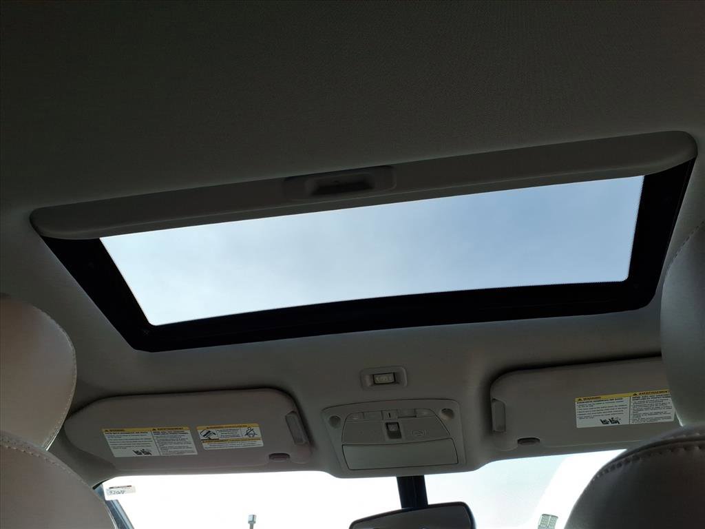 Used 2018 Nissan Pathfinder SL w/ SL Premium Package image 14