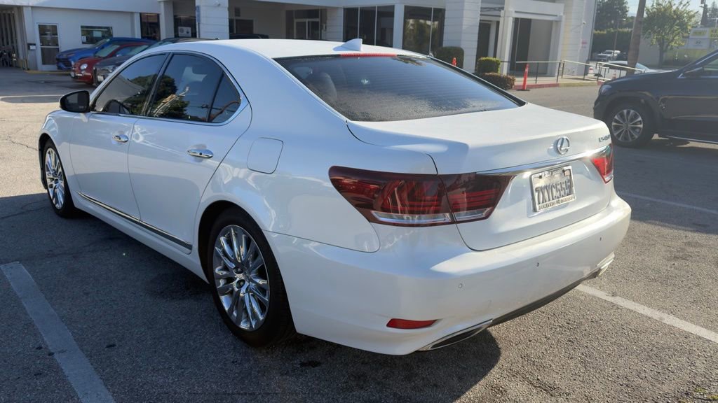 Used 2014 Lexus LS 460 w/ Comfort Package image 3