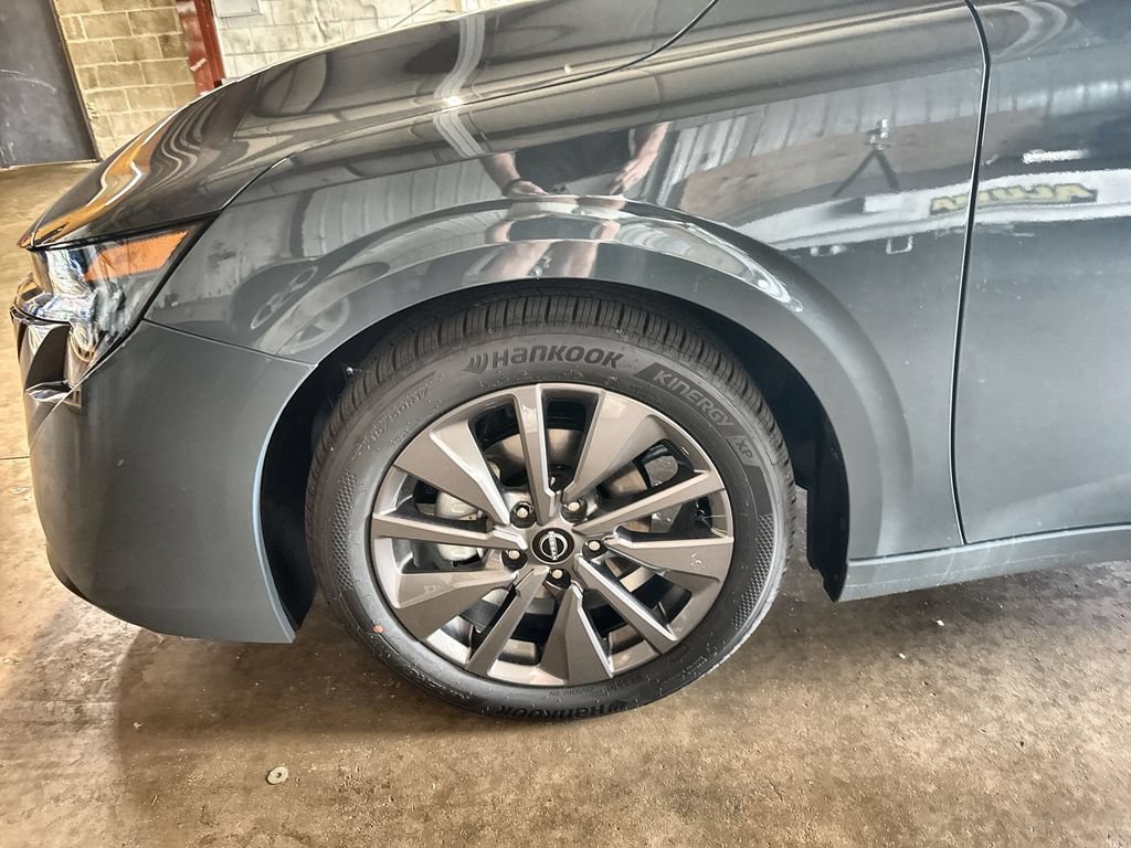 New 2026 Nissan Sentra SL w/ Floor Mat Package FWD image 19