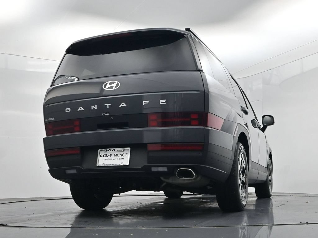 Used 2025 Hyundai Santa Fe SEL FWD image 44