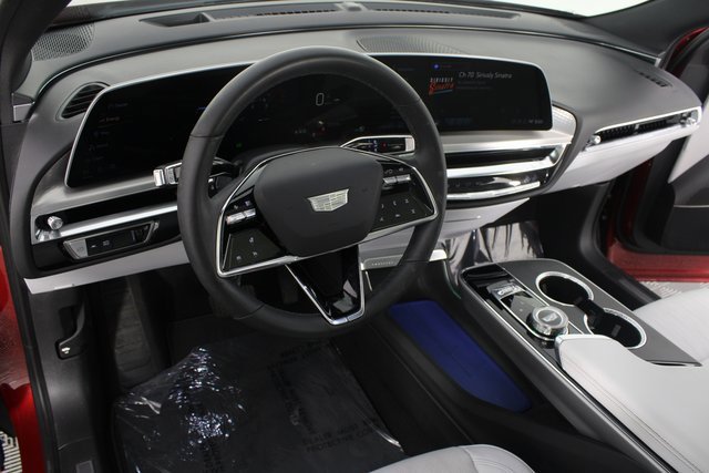 Used 2024 Cadillac Lyriq Sport image 9