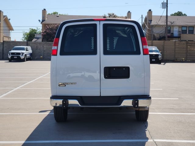Used 2025 Chevrolet Express 2500 w/ Driver Convenience Package RWD image 13