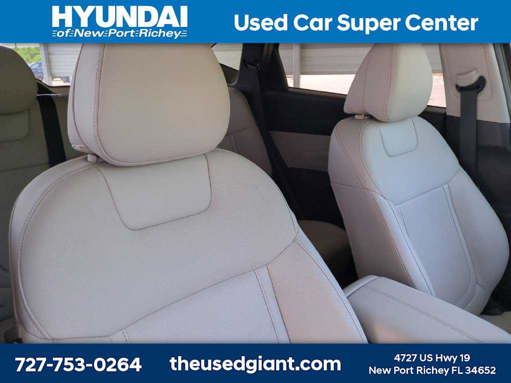 Certified 2025 Hyundai Tucson SEL FWD image 6