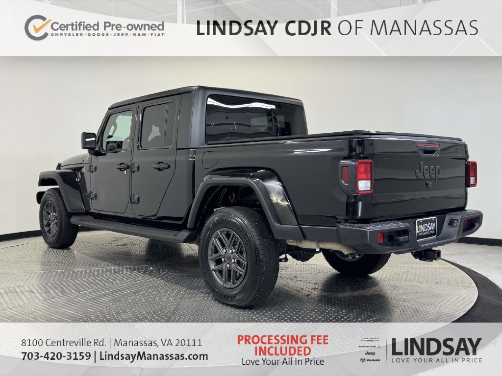 Certified 2024 Jeep Gladiator Sport AWD/4WD image 7