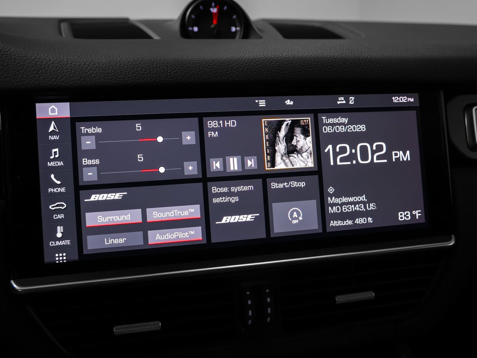 Certified 2021 Porsche Cayenne AWD/4WD image 32