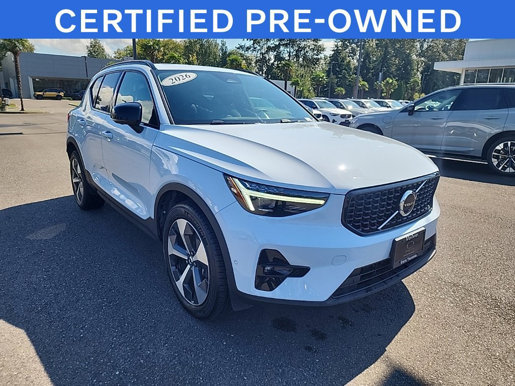 Certified 2026 Volvo XC40 B5 Plus AWD/4WD image 6