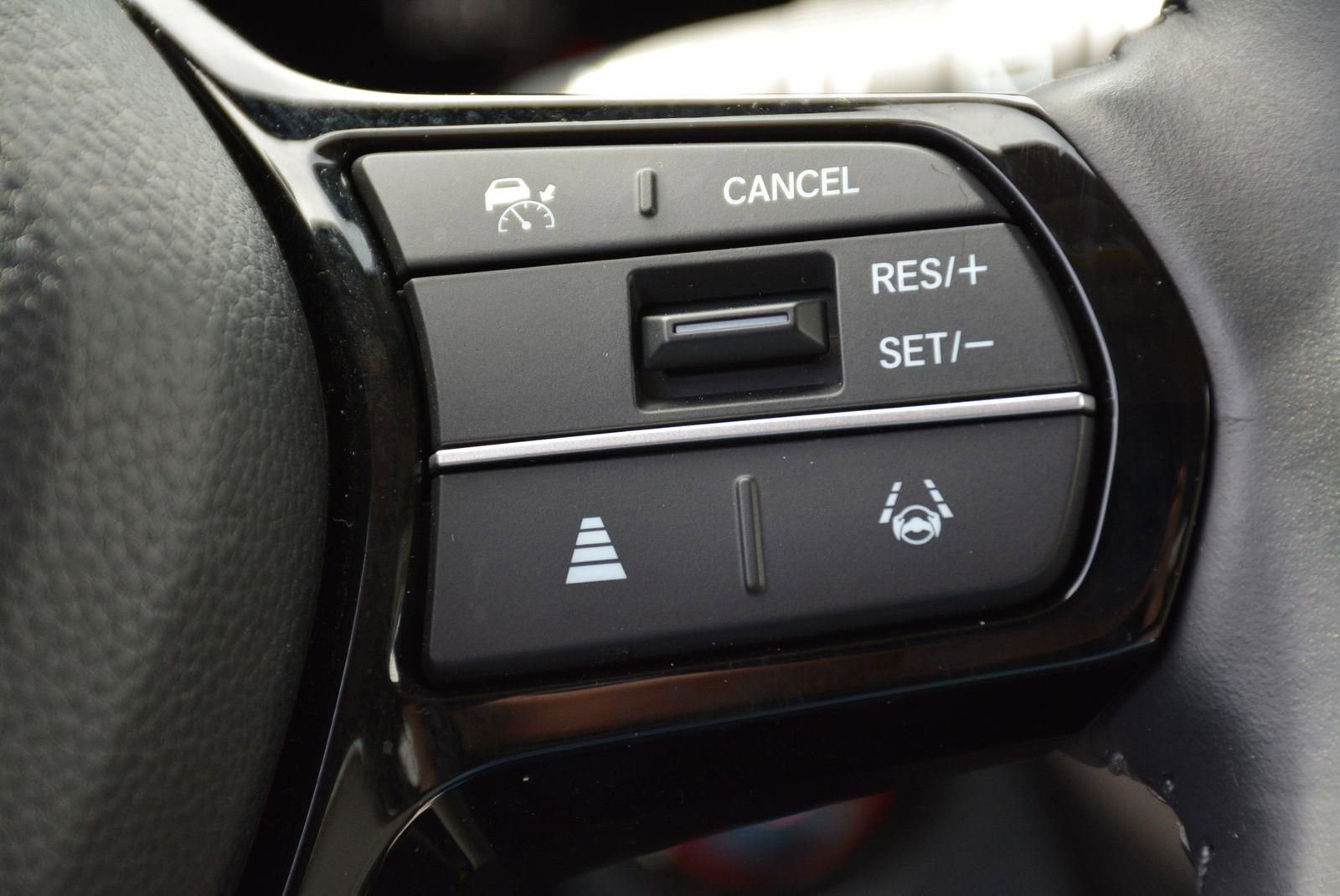 Used 2024 Honda HR-V EX-L image 27