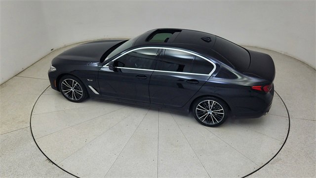 Used 2023 BMW 530e xDrive w/ Premium Package image 82