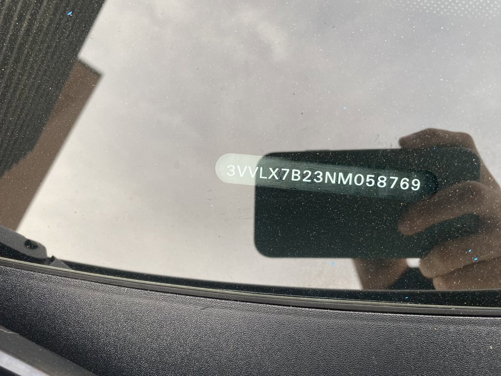 Used 2022 Volkswagen Taos SE w/ Panoramic Sunroof Package image 42