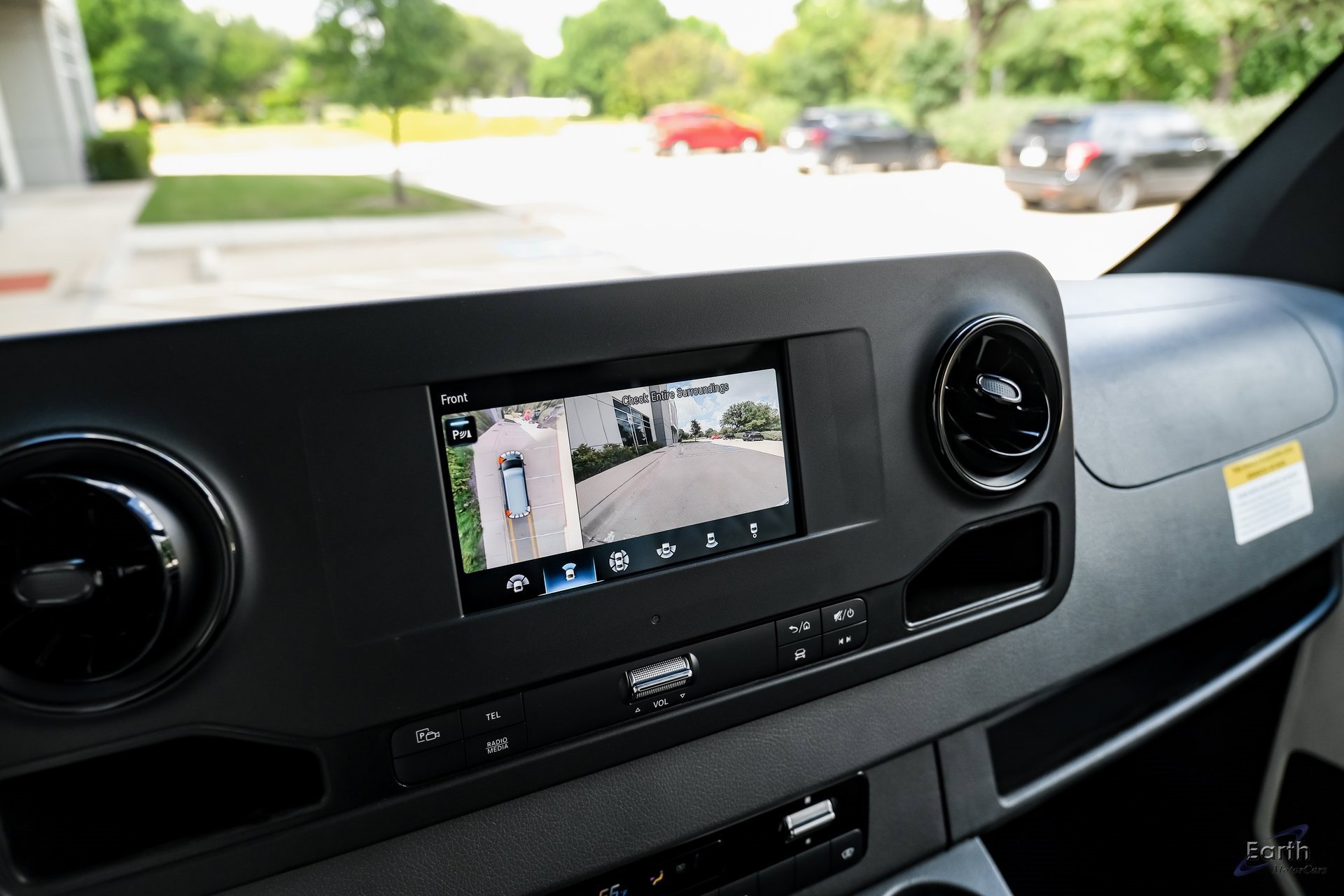 Used 2022 Mercedes-Benz Sprinter 2500 image 49