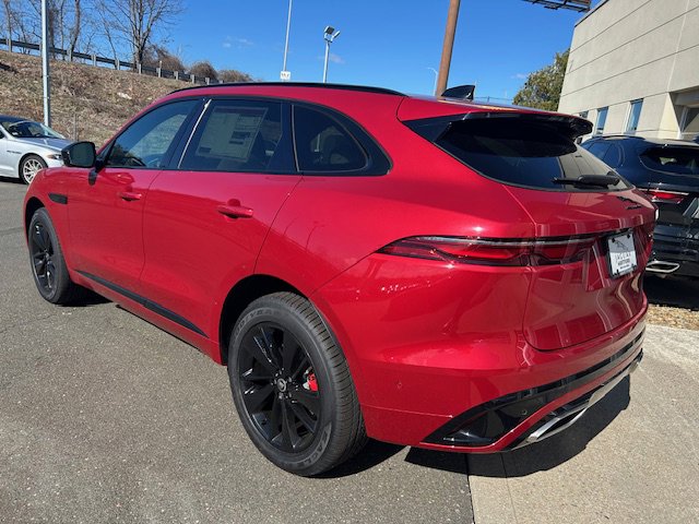 New 2025 Jaguar F-PACE R-Dynamic S image 4