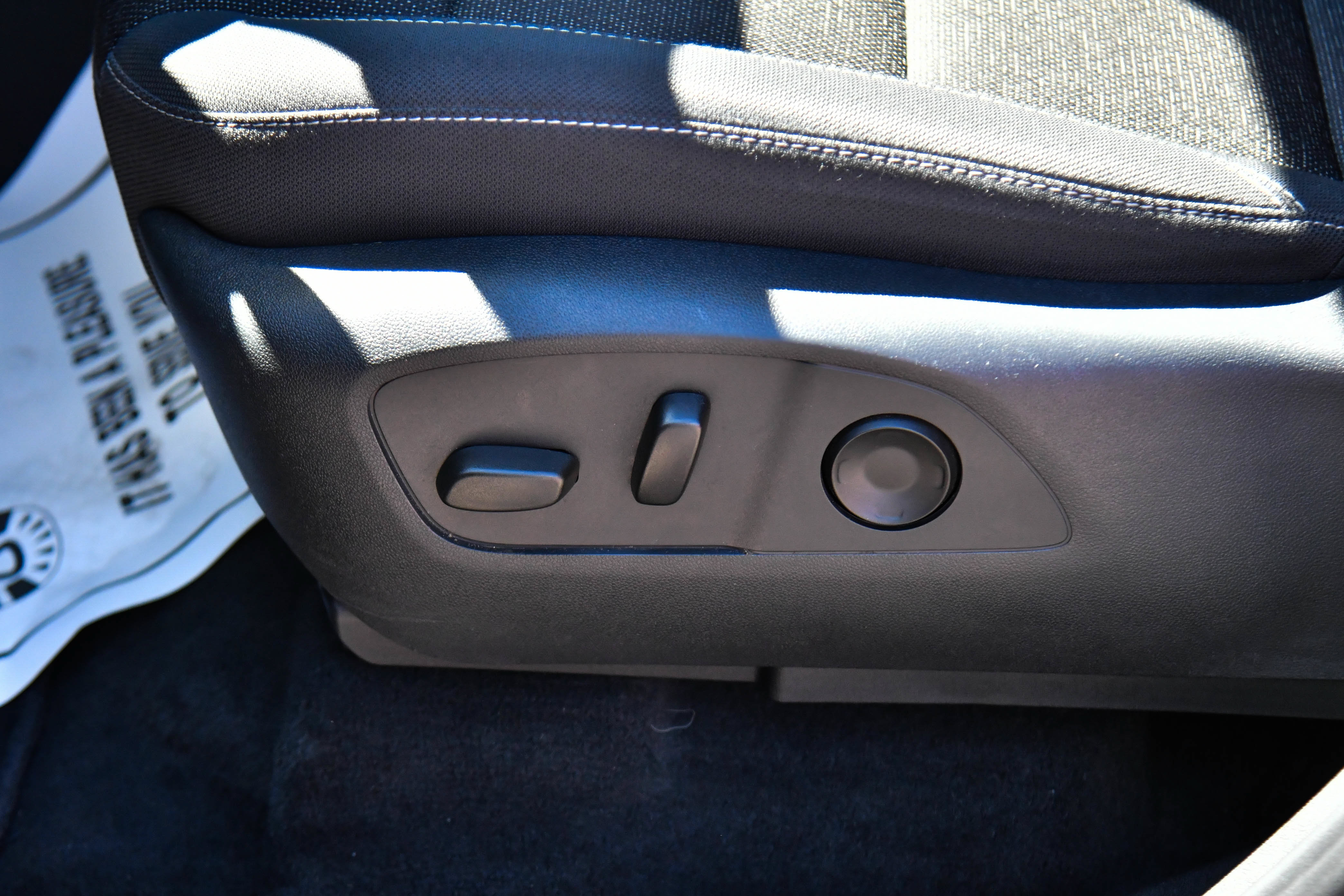 Used 2024 Chevrolet Traverse LT FWD image 17