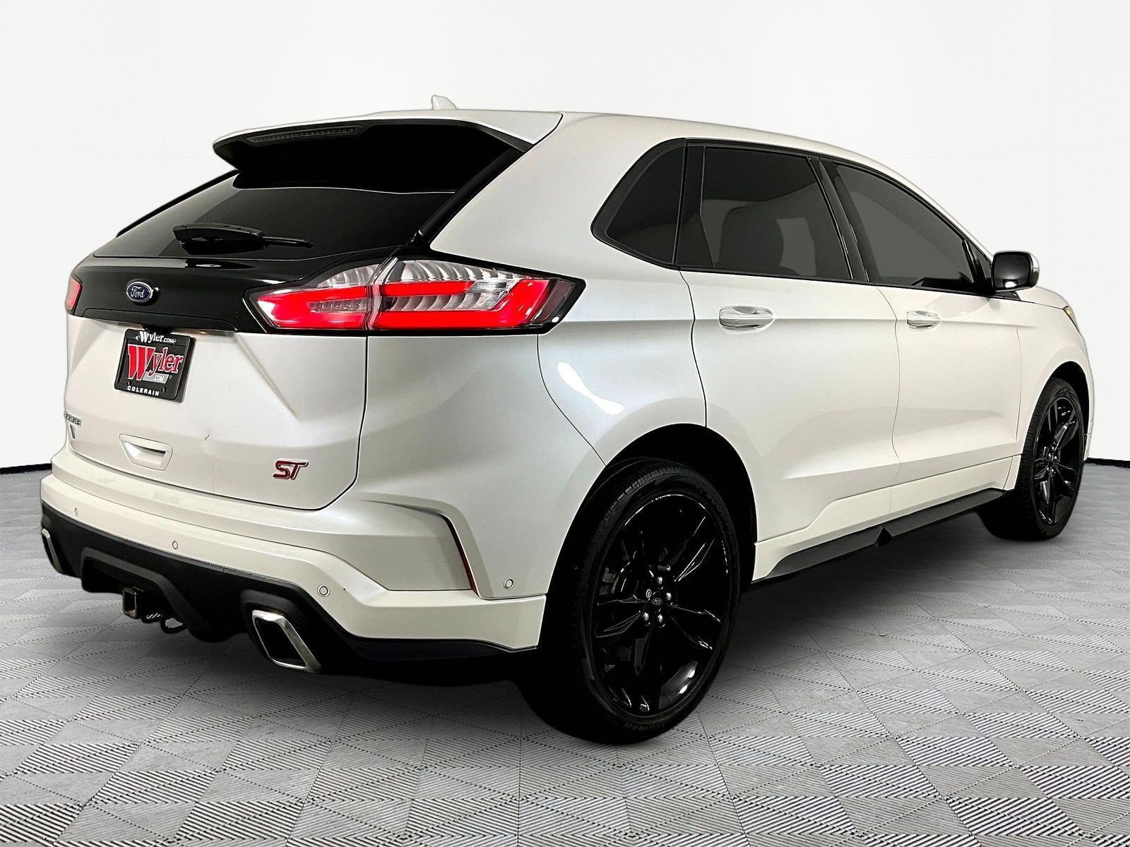 Used 2019 Ford Edge ST w/ Equipment Group 401A AWD/4WD image 6