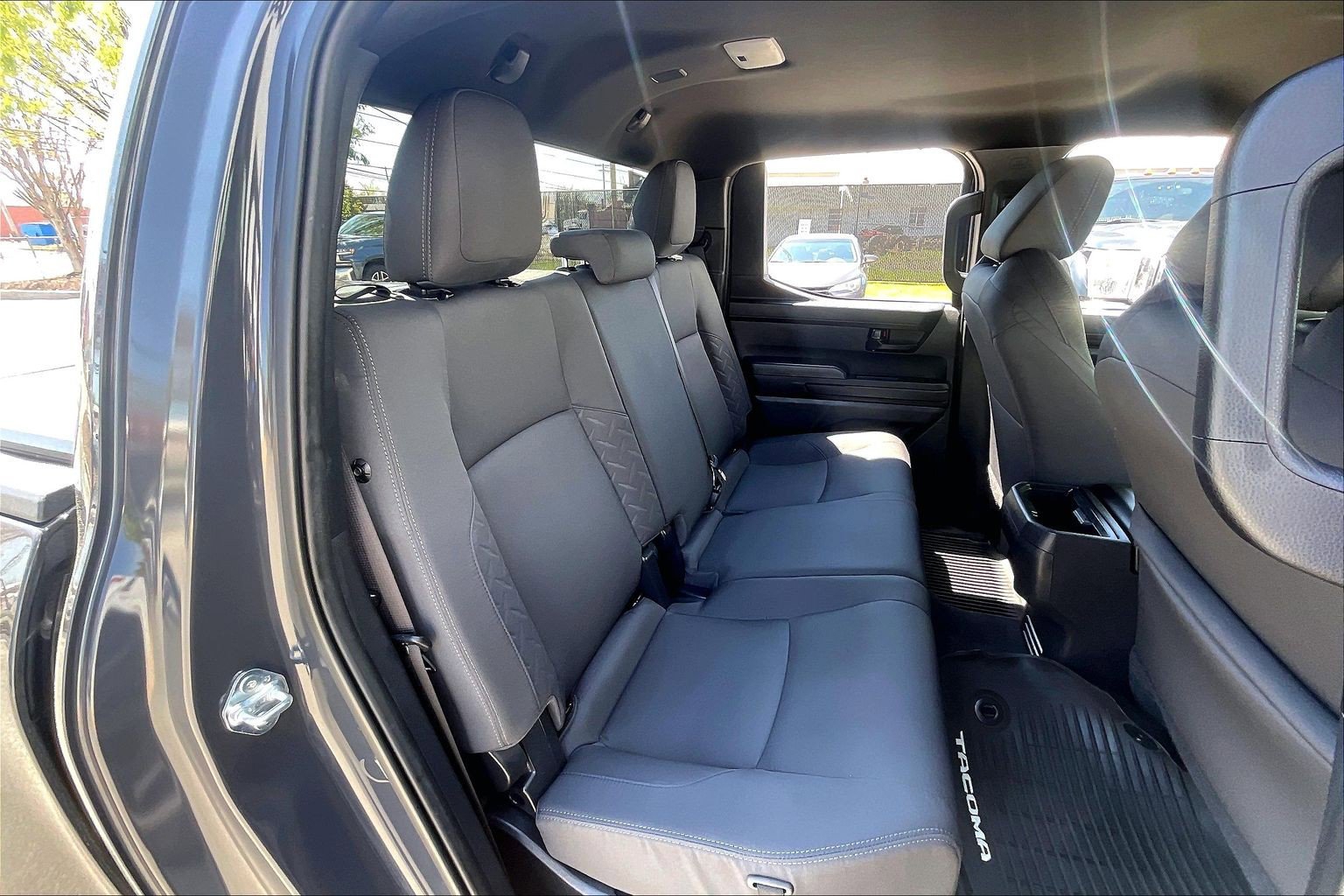 Used 2025 Toyota Tacoma SR5 image 31