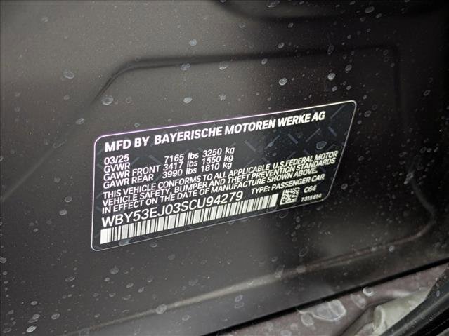 New 2025 BMW i7 xDrive60 w/ Executive Package image 17