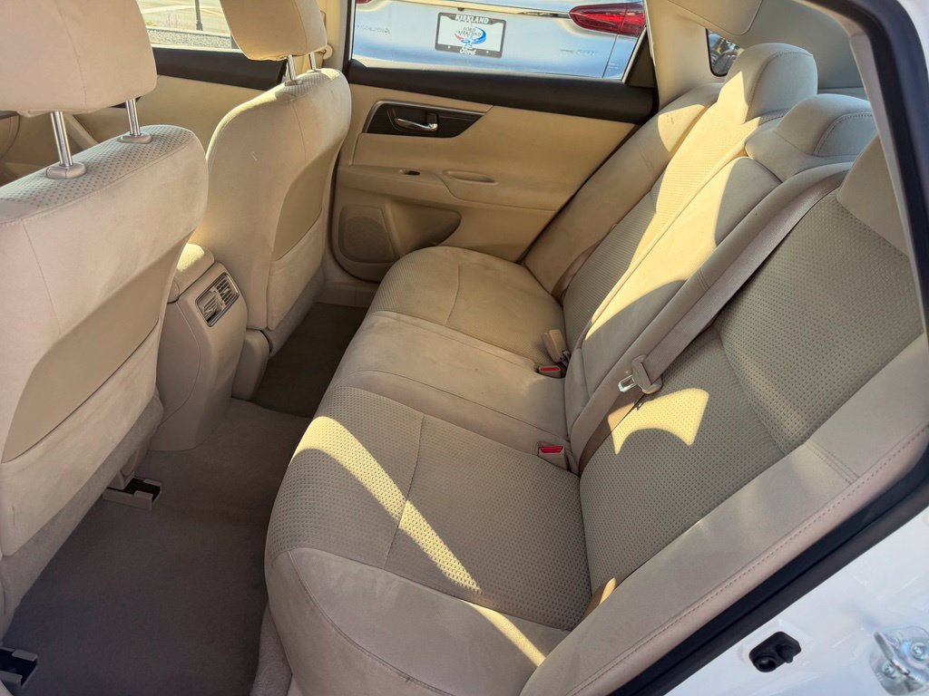 Used 2014 Nissan Altima 2.5 SV w/ Convenience Package FWD image 16