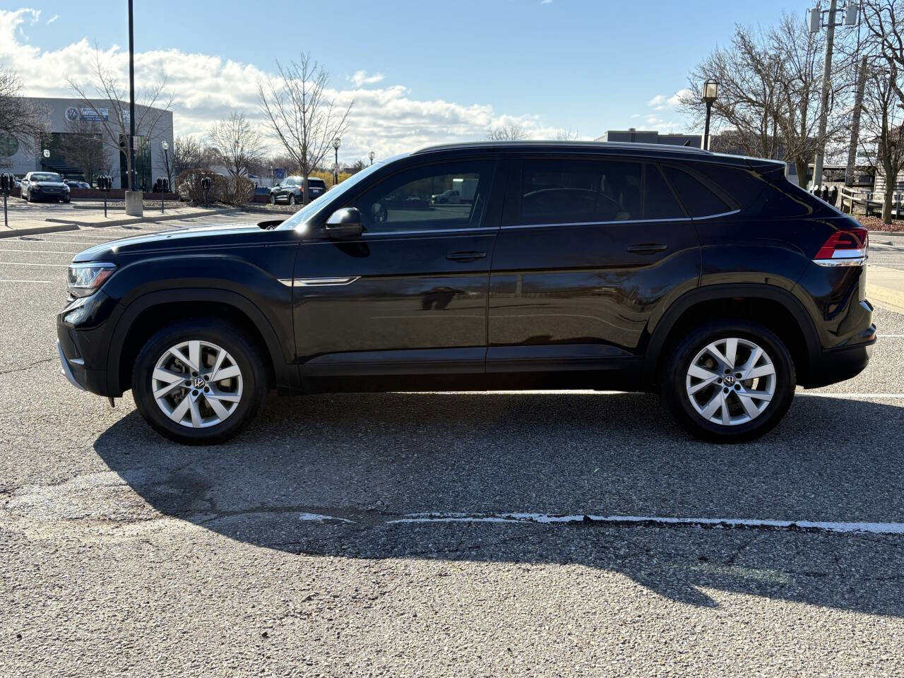Used 2021 Volkswagen Atlas Cross Sport S image 19