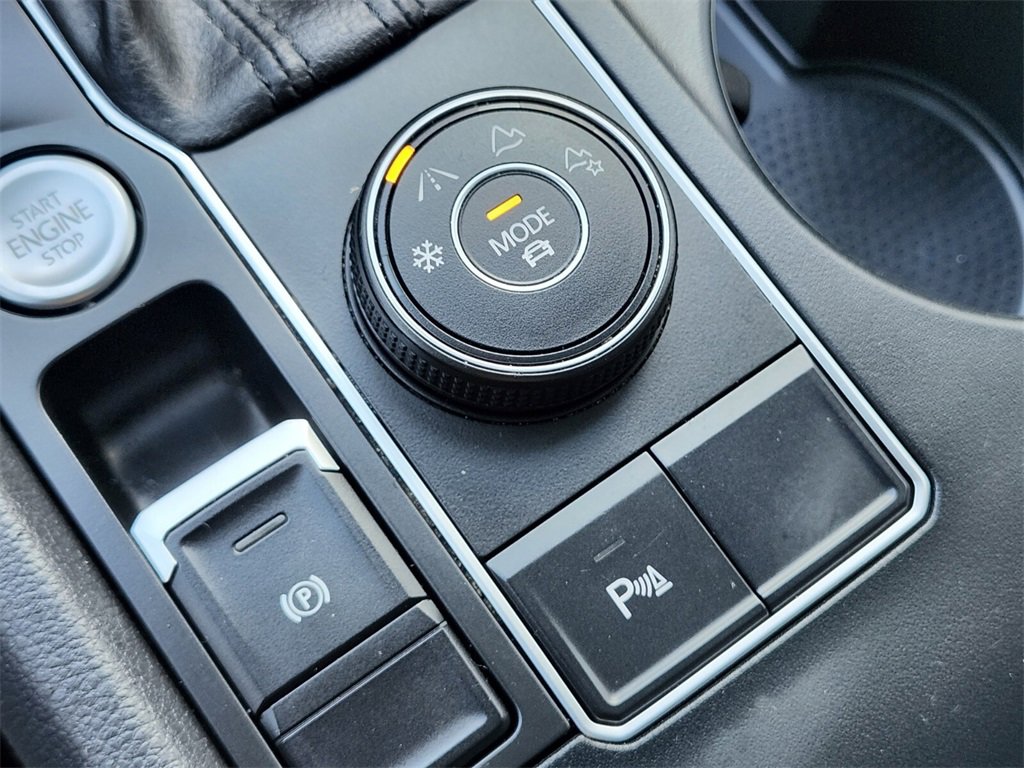 Used 2021 Volkswagen Atlas SE w/ Panoramic Sunroof Package image 25