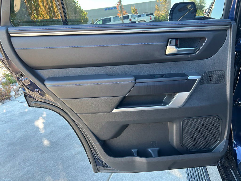Used 2025 Toyota Sequoia Platinum AWD/4WD image 26