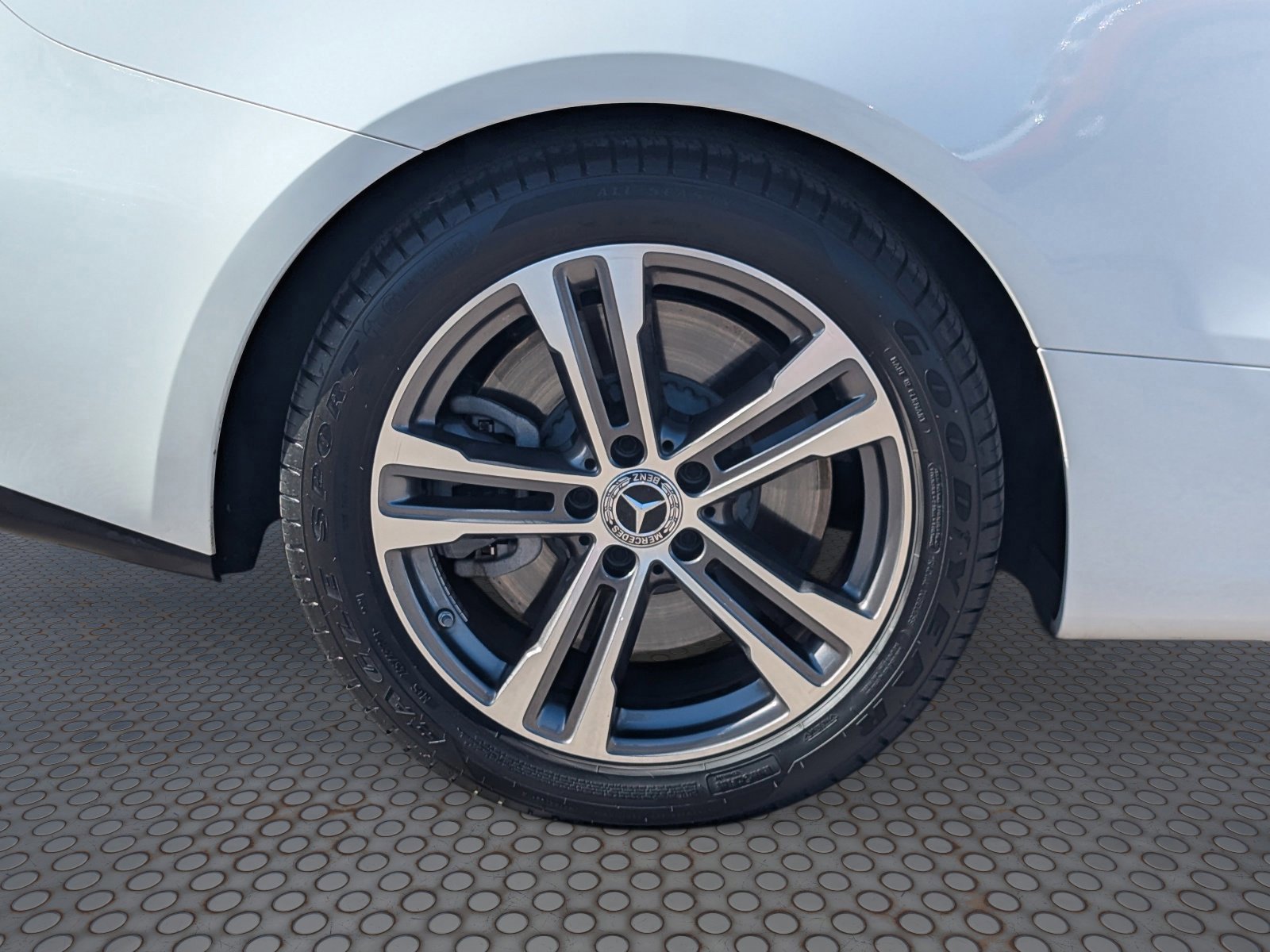 Used 2022 Mercedes-Benz E 450 Coupe image 10