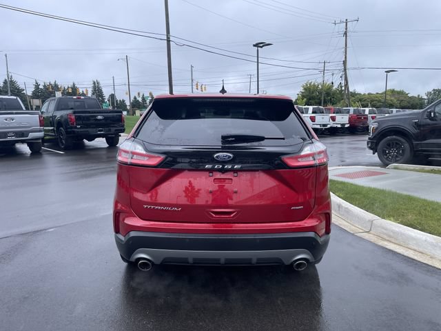 Used 2024 Ford Edge Titanium AWD/4WD image 4
