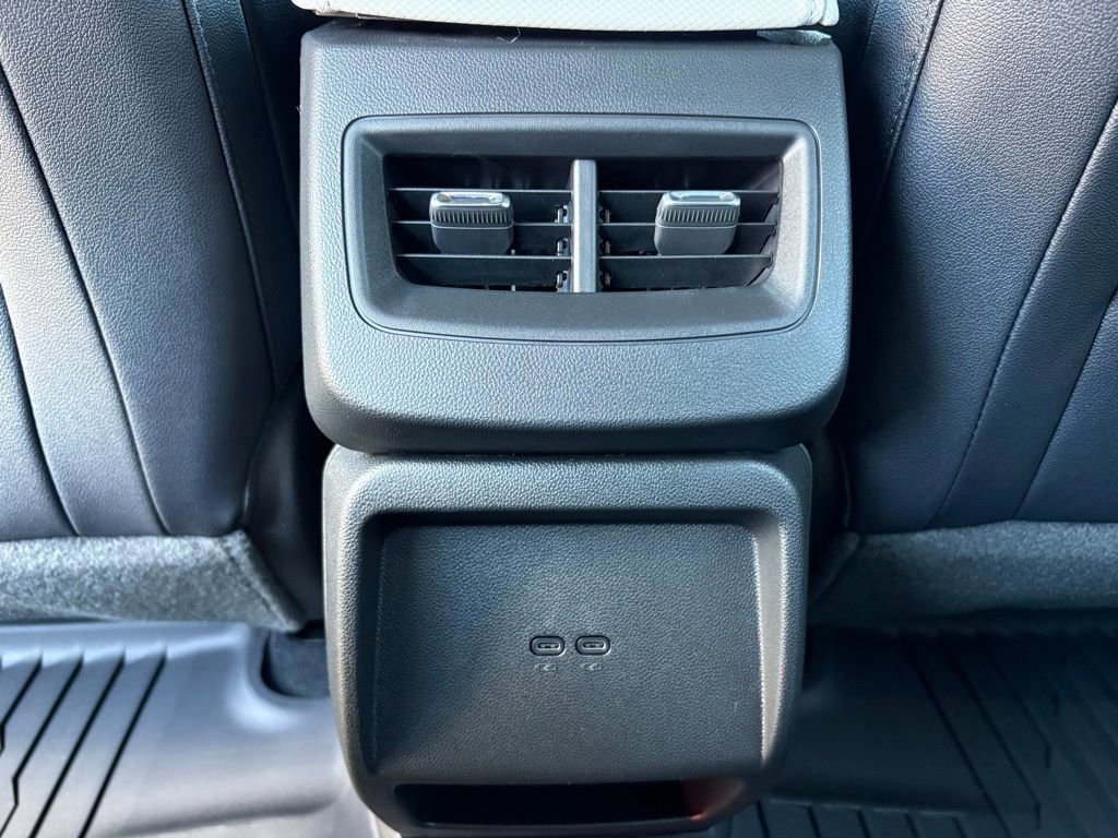 New 2026 Chevrolet Equinox EV LT image 29