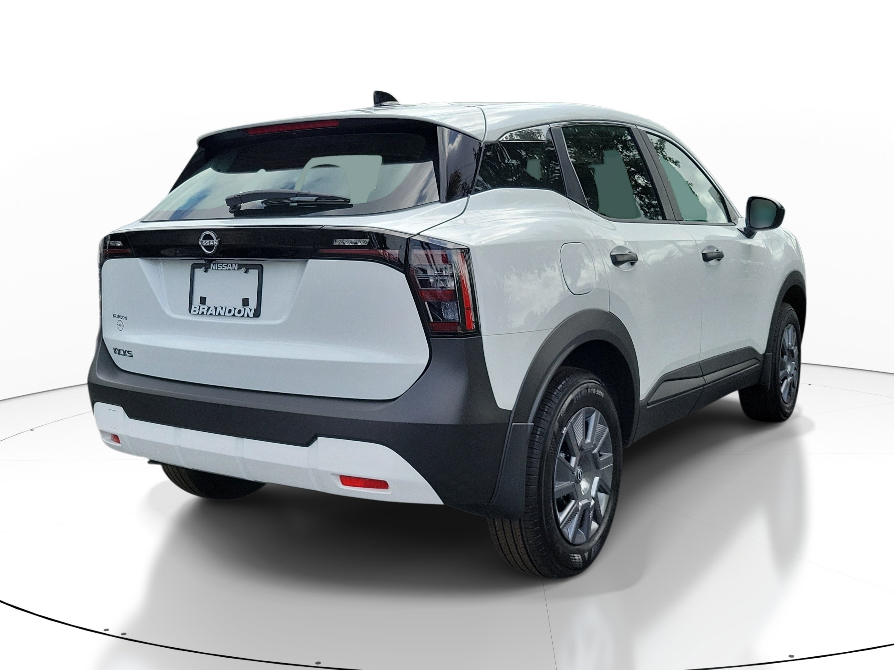 New 2027 Nissan Kicks S FWD image 6