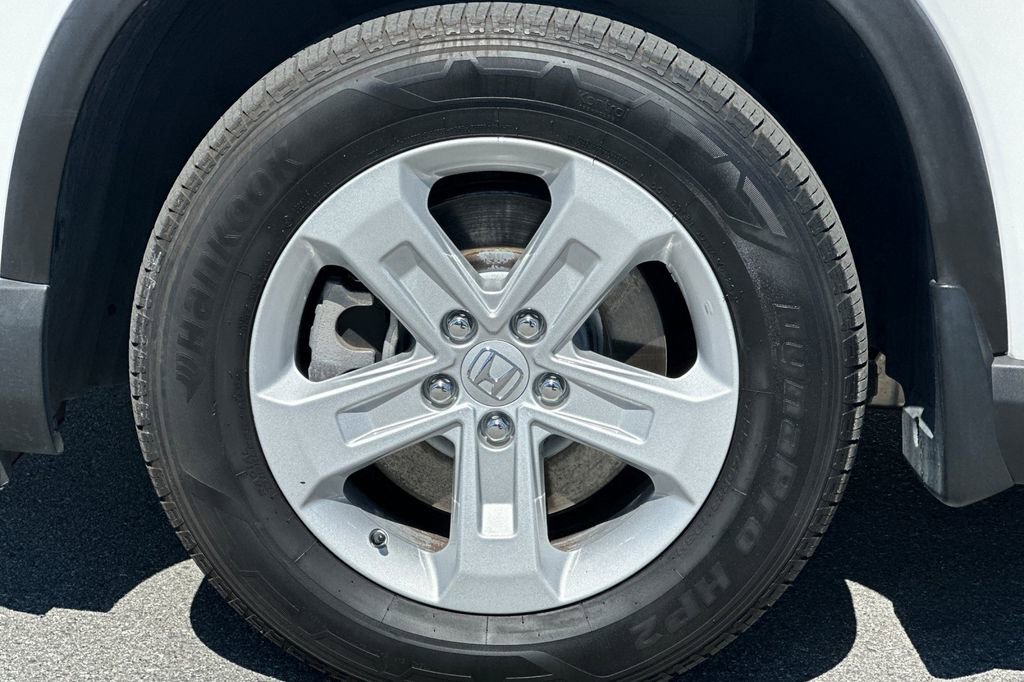 Used 2023 Honda Pilot LX image 24