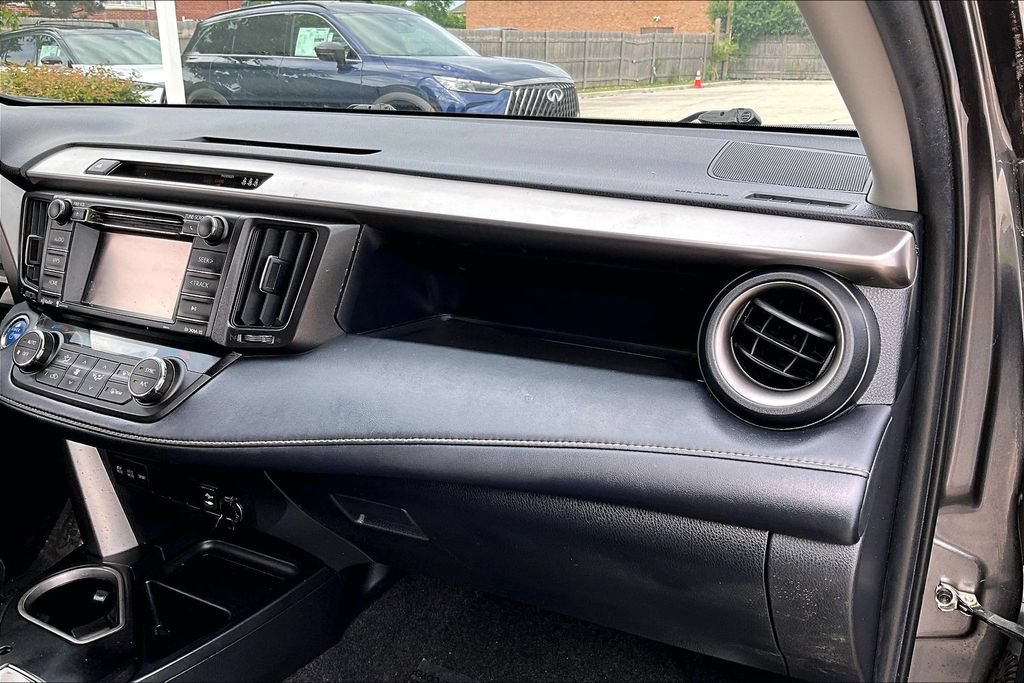 Used 2018 Toyota RAV4 XLE AWD/4WD image 24