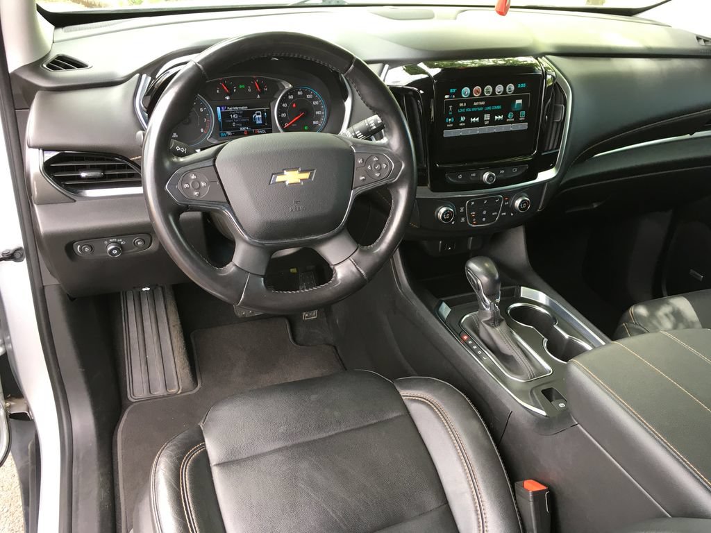 Used 2019 Chevrolet Traverse LT w/ LT Premium Package AWD/4WD image 25