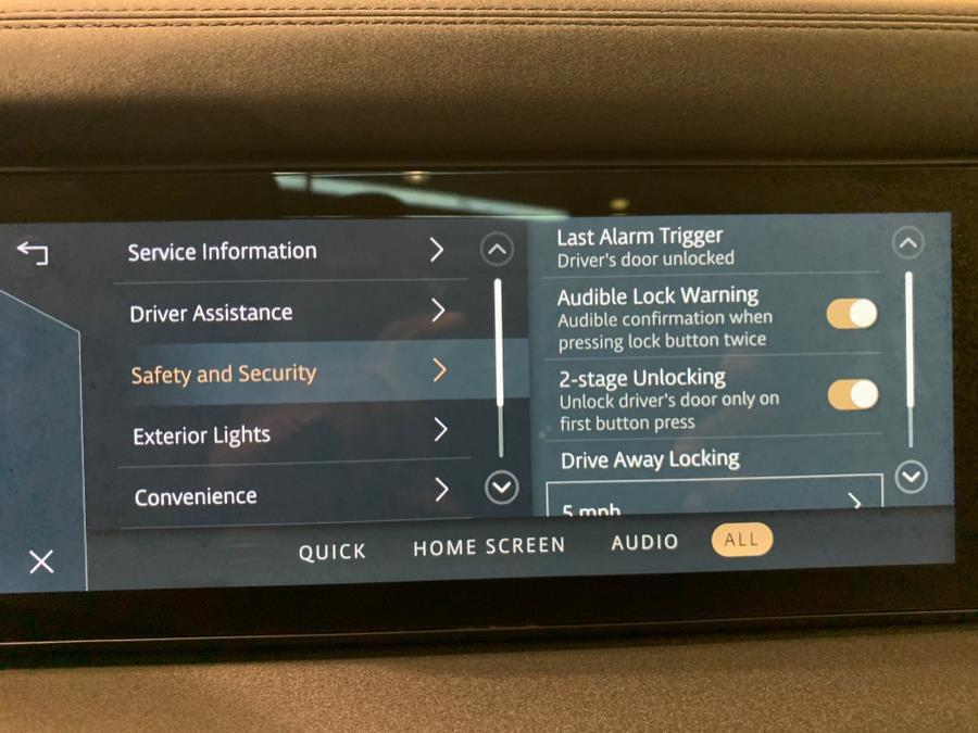 Used 2020 Land Rover Defender 110 S AWD/4WD image 29