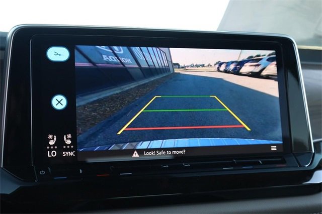 New 2026 Volkswagen Atlas SE image 14