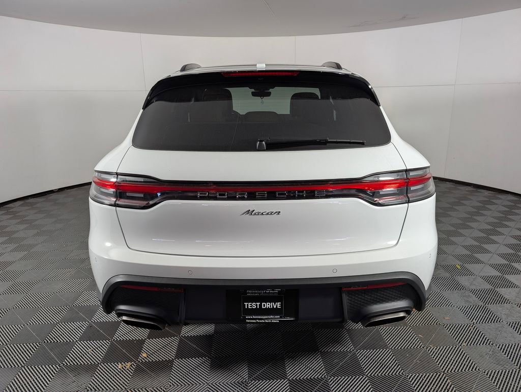 New 2026 Porsche Macan image 6