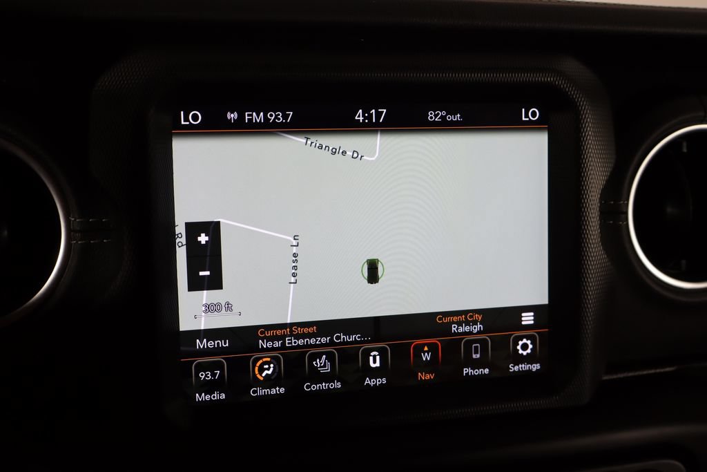 Used 2022 Jeep Wrangler Unlimited Sahara w/ Cold Weather Group AWD/4WD image 37