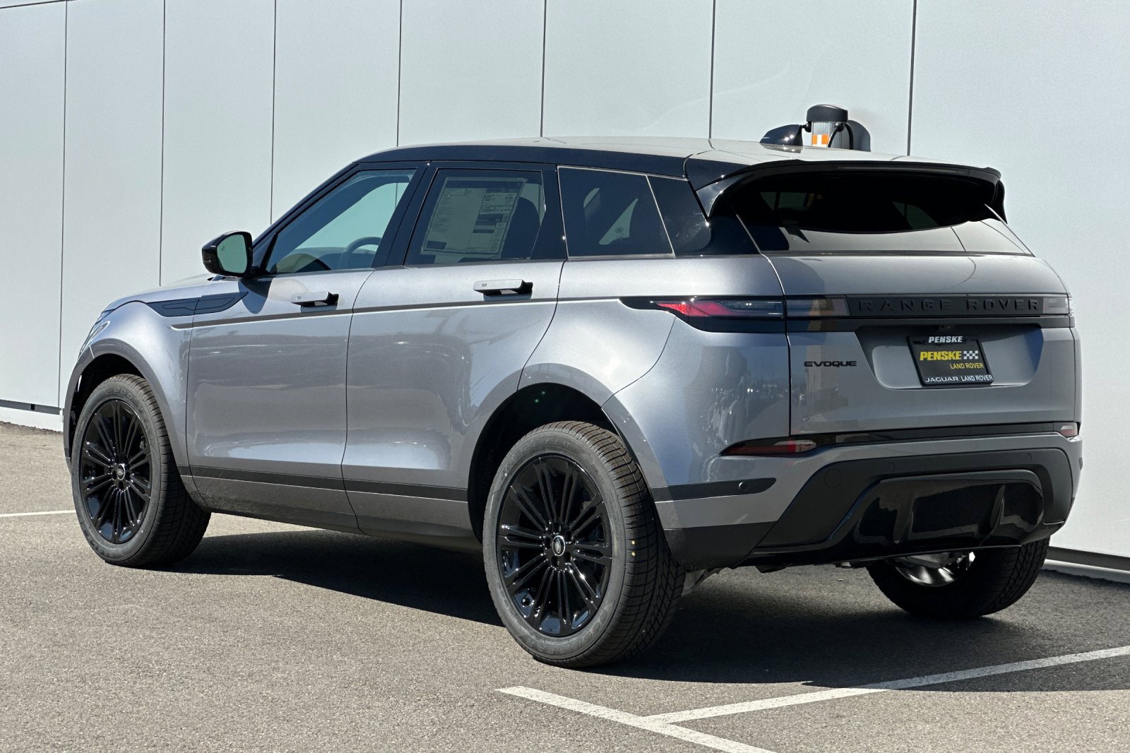 New 2026 Land Rover Range Rover Evoque S image 3
