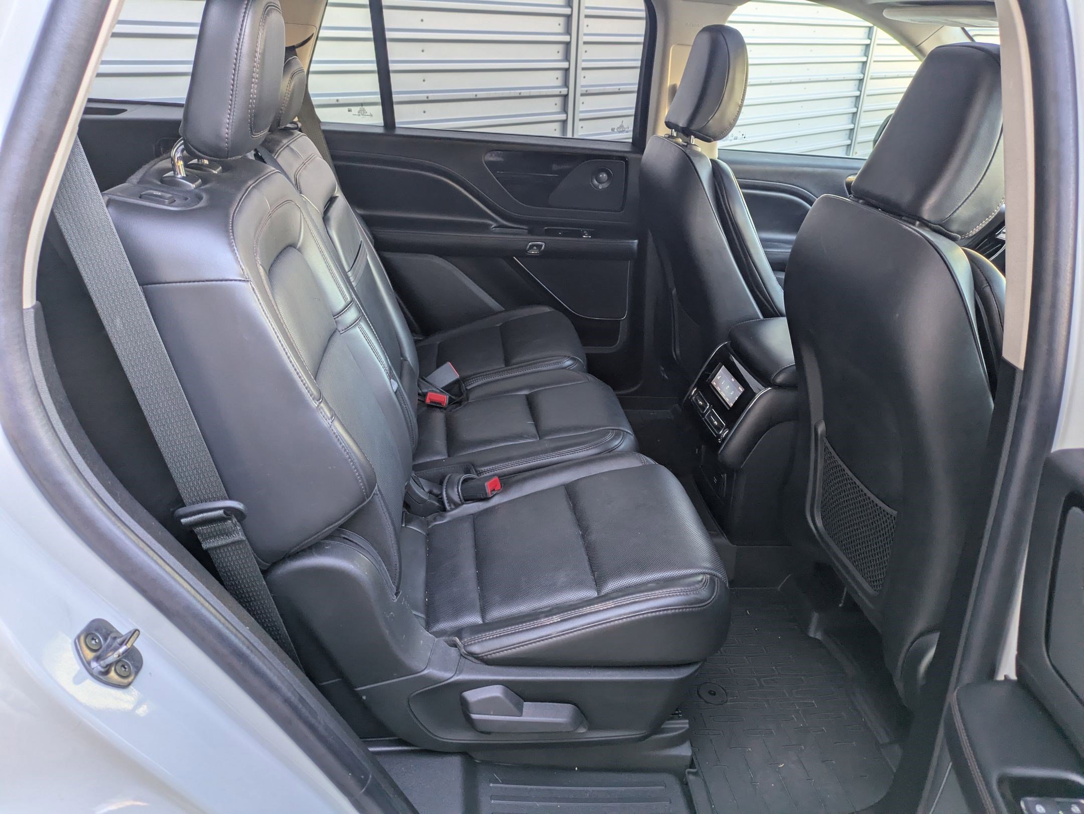 Used 2022 Lincoln Aviator Reserve w/ Elements Package Plus image 33