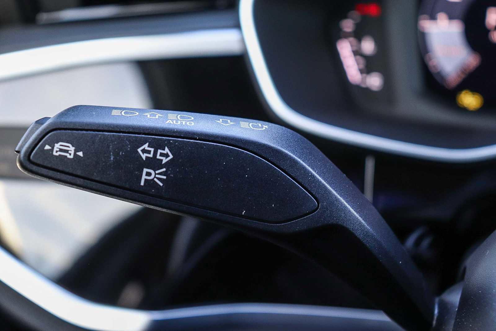 Used 2025 Audi Q3 2.0T Premium w/ Convenience Package image 30