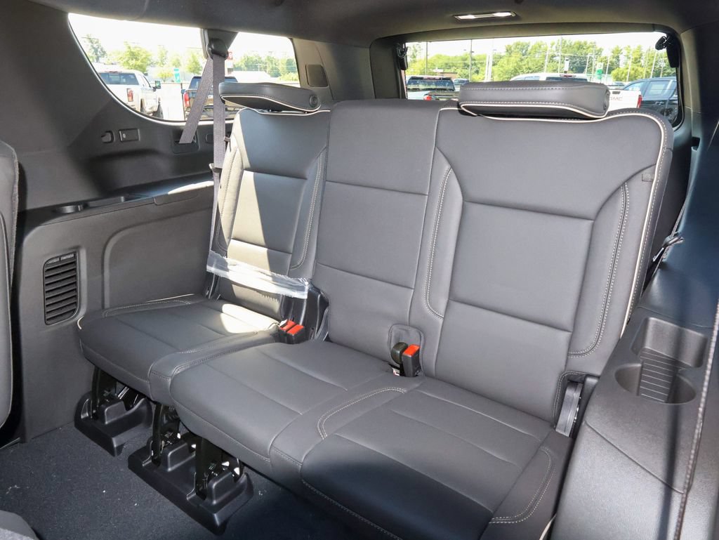 New 2026 GMC Yukon XL Elevation w/ Elevation Premium Package AWD/4WD image 16