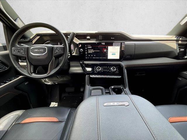 Used 2025 GMC Sierra 2500 AT4 w/ AT4 Premium Plus Package AWD/4WD image 13