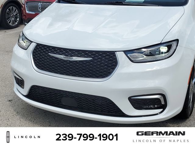 Used 2023 Chrysler Pacifica Pinnacle FWD image 13