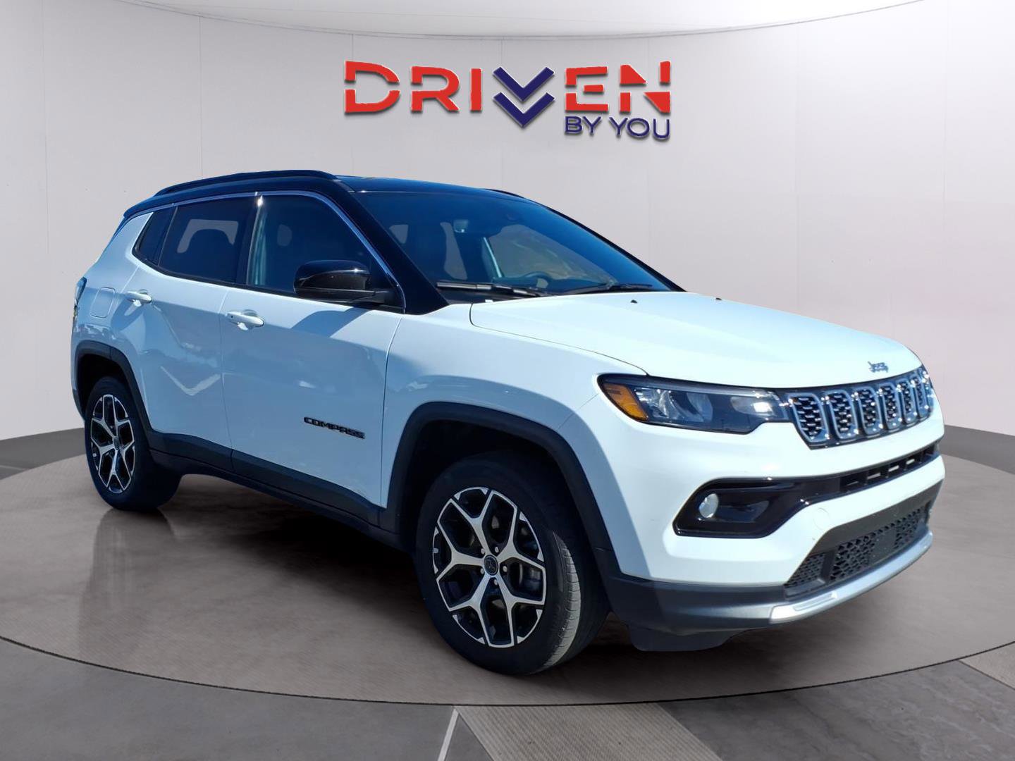 Used 2025 Jeep Compass Limited AWD/4WD image 7