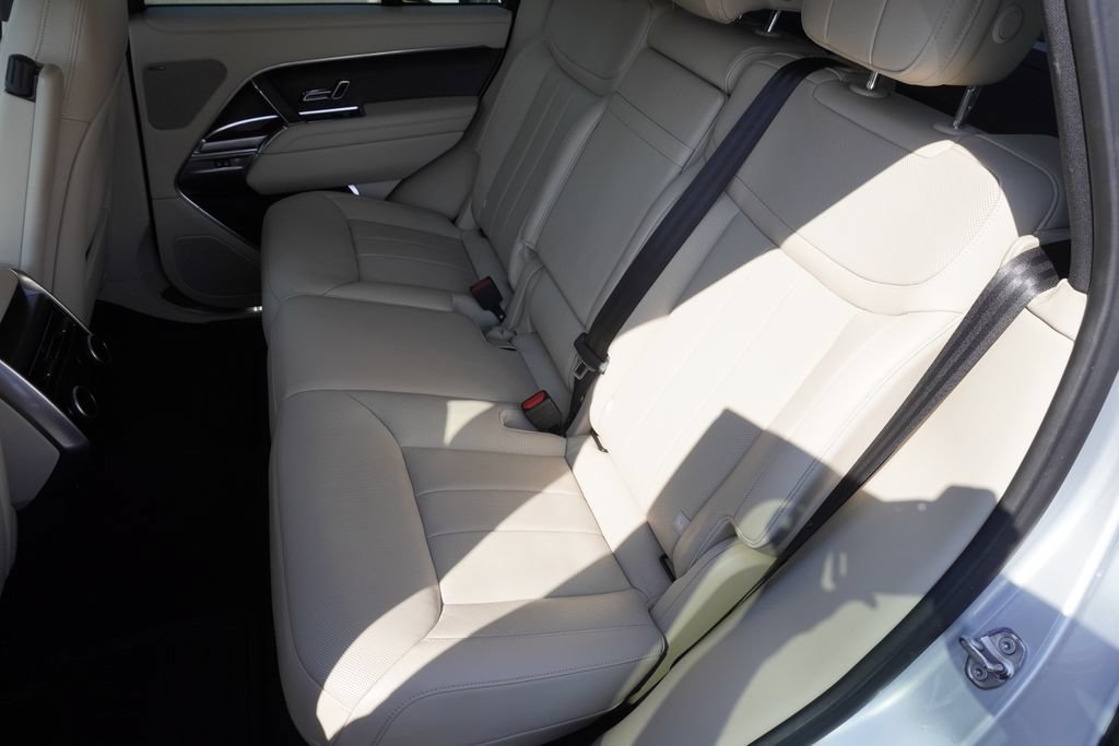 Used 2023 Land Rover Range Rover SE AWD/4WD image 30