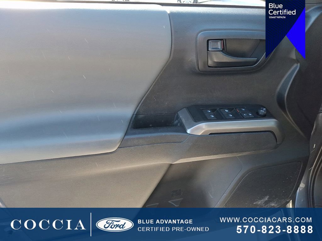 Used 2022 Toyota Tacoma SR5 image 12